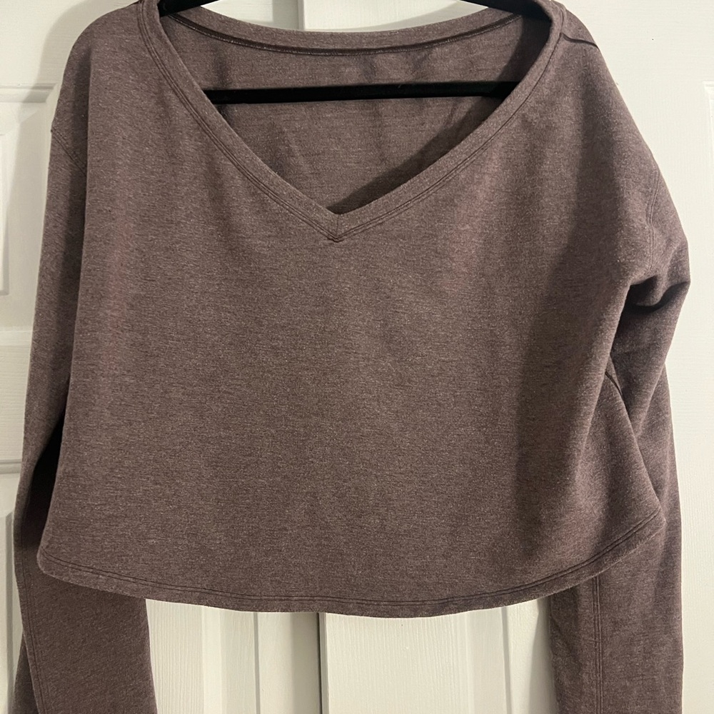 Athletic long sleeve